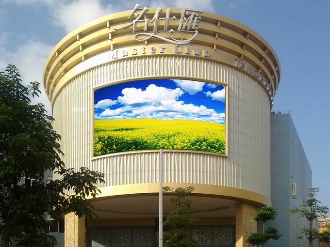 LED显示屏12